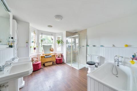 196 Adelaide Avenue, London, SE4 1JN