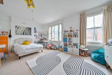 196 Adelaide Avenue, London, SE4 1JN