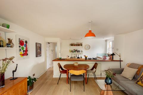 1 bedroom flat for sale, Cazenove Road II, Cazenove Road, London N16