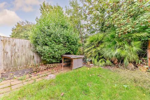 3 bedroom terraced house for sale, Runnymede Crescent, Streatham Vale, London, SW16