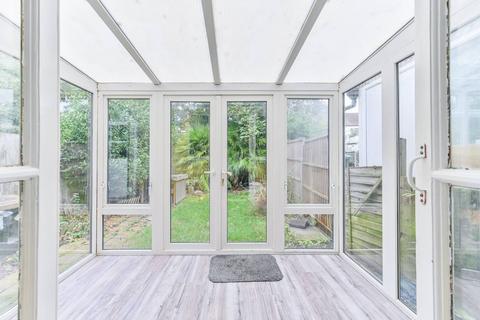 3 bedroom terraced house for sale, Runnymede Crescent, Streatham Vale, London, SW16