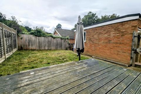 16 Dudley Close, Whitehill, Bordon, GU35 9PY