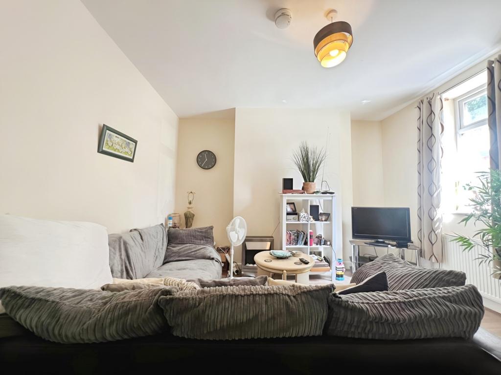 Pbox-living room-312908.jpeg