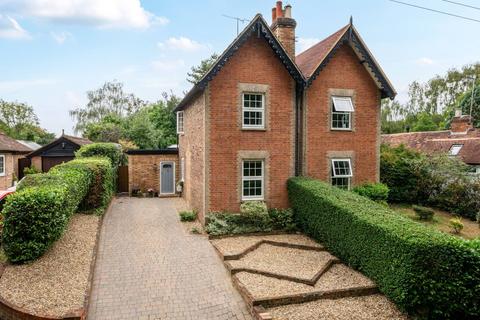undefined, St Marys Cottages, Guildford, GU3