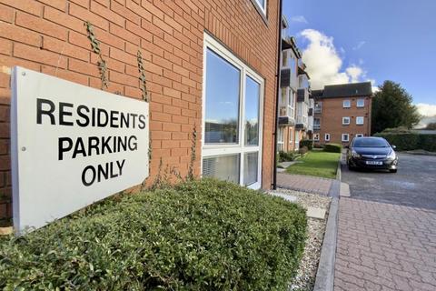 1 bedroom flat for sale, Ashcroft Gardens, Cirencester