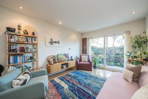 undefined, Woodman Mews, Kew TW9