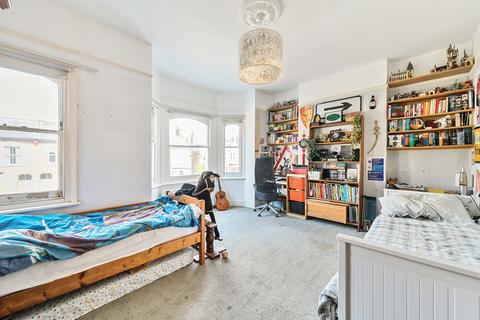4 bedroom semi-detached house for sale, Friern Road, London