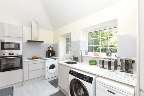 3 bedroom end of terrace house for sale, Springbottom Lane, Bletchingley, Redhill, Surrey