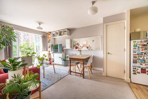 2 bedroom flat for sale, Granite Apartments, Stratford, London, E15