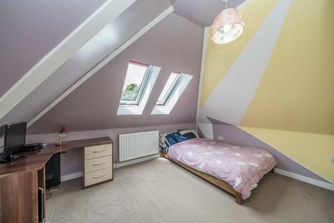 undefined, Woodthorpe Road, Ashford TW15