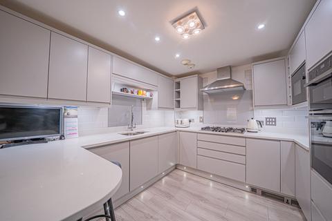2 bedroom apartment for sale, Copt Heath Manor, 1300 Warwick Road, B93