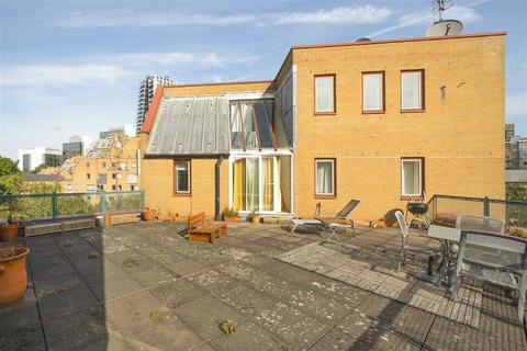 2 bedroom flat for sale, Asher Way, London E1W