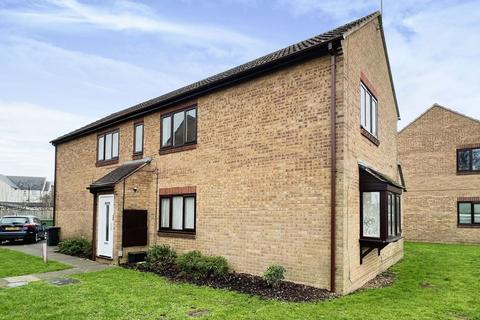 1 bedroom flat to rent, Erin Court, Swindon, SN1 4NS