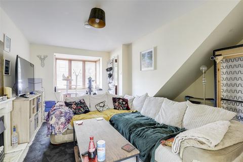 2 bedroom terraced house for sale, Bladon Close, Mapperley NG3