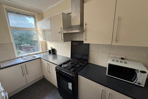 undefined, Park Avenue, Ilford IG1