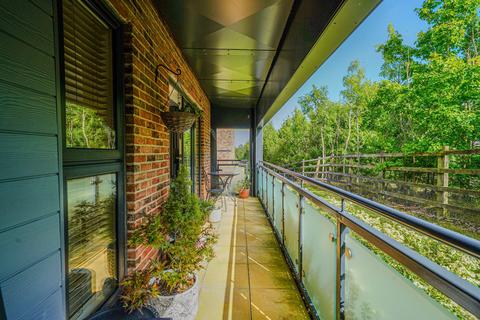 undefined, Lotus House, Elm Road, Blythe Valley