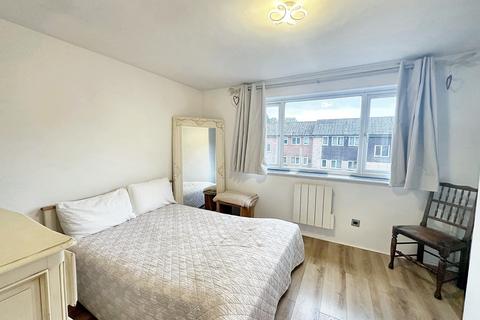 5 Willow Drive, Ringwood, BH24 3BE
