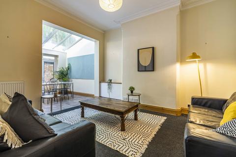 6 bedroom end of terrace house for sale, Hope Drive, Nottingham, NG7
