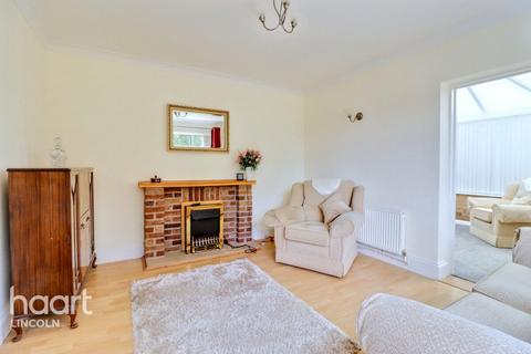 2 bedroom detached bungalow for sale, Crossfield Road, Navenby
