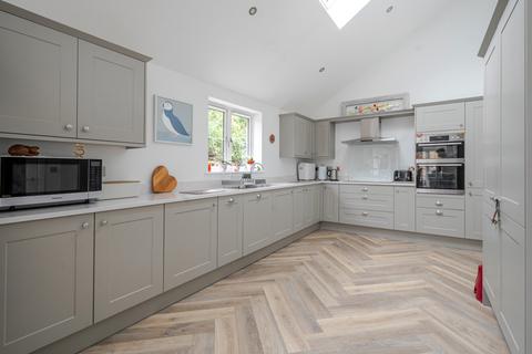 3 bedroom detached bungalow for sale, Moor Court Lane, Kington HR5