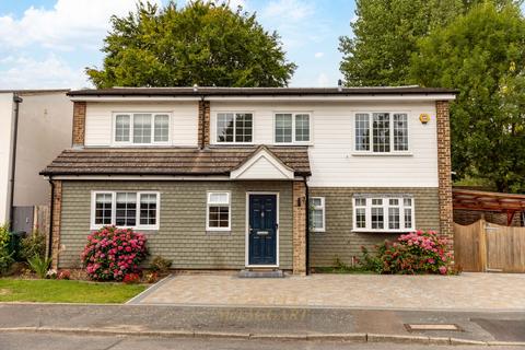 undefined, Artel Croft, Crawley RH10