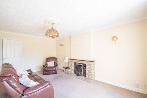 2 bedroom bungalow for sale, Higgs Field Crescent, Cradley Heath, West Midlands, B64