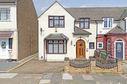 104 Willow Street, Romford, RM7 7LB