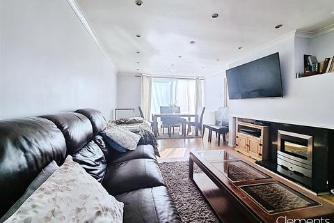undefined, Micklefield Road, Hemel Hempstead HP2