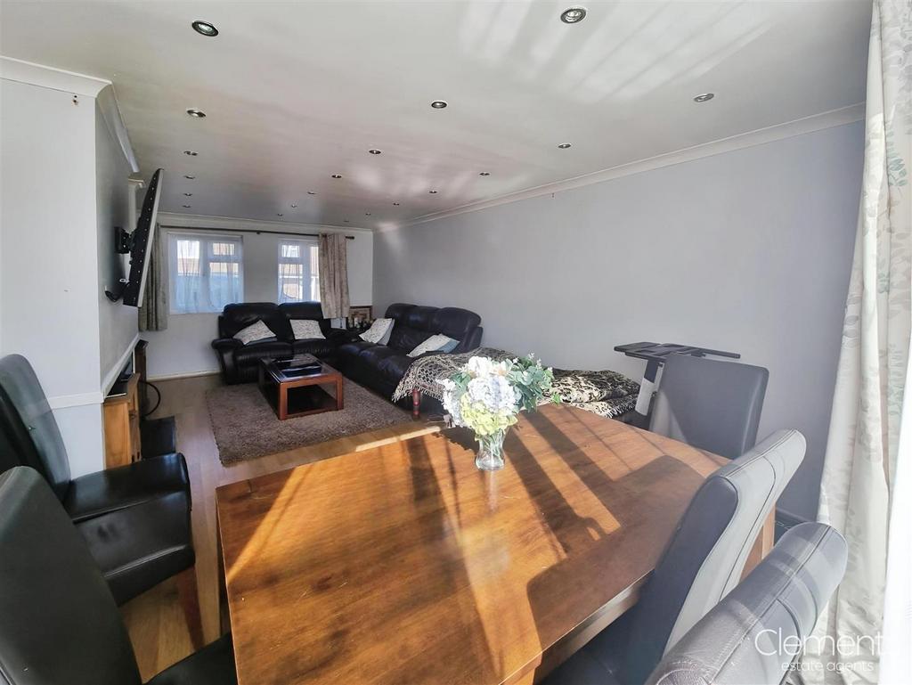 User edited photo-08392a36 user-edited-daa2479f-2b