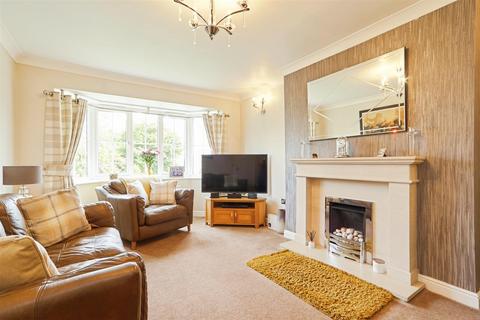 4 bedroom detached house for sale, Hayfields Close, Keighley, BD22 6SB