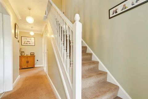 4 bedroom detached house for sale, Hayfields Close, Keighley, BD22 6SB
