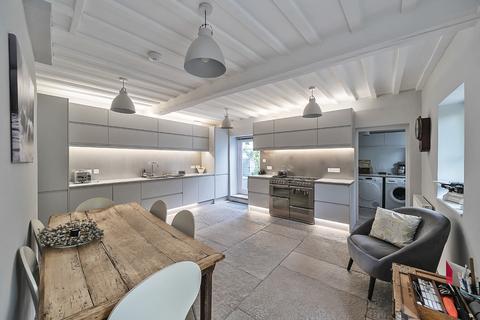 4 bedroom terraced house for sale, St. John Street, Central Wells