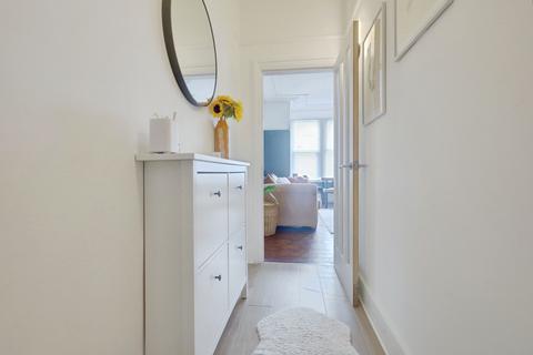 11 Ceylon Road, Westcliff-on-sea, SS0 7HS