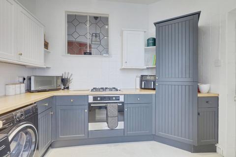 11 Ceylon Road, Westcliff-on-sea, SS0 7HS