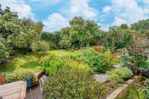 2 bedroom flat for sale, Pevensey Road, St. Leonards-On-Sea