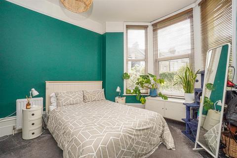 2 bedroom flat for sale, Pevensey Road, St. Leonards-On-Sea