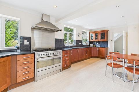 31 Bradden Road, Greens Norton, Towcester, NN12 8BS