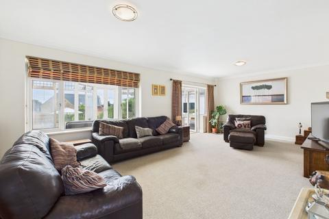 31 Bradden Road, Greens Norton, Towcester, NN12 8BS