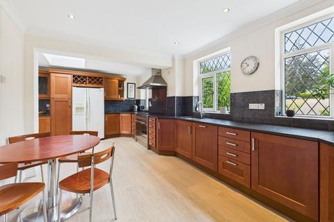 31 Bradden Road, Greens Norton, Towcester, NN12 8BS