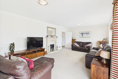 31 Bradden Road, Greens Norton, Towcester, NN12 8BS