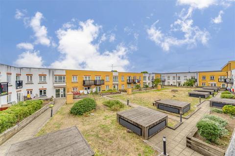Featherstone Road, Southall UB2