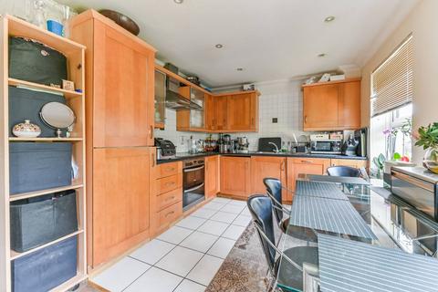 2 bedroom flat for sale, Crunden Road, South Croydon, CR2