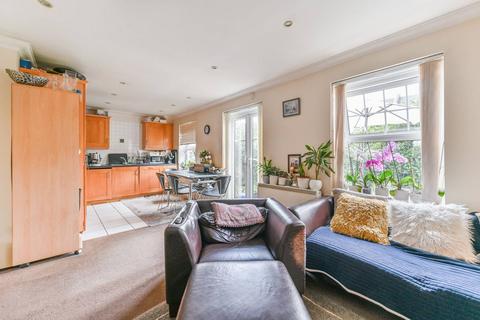 2 bedroom flat for sale, Crunden Road, South Croydon, CR2