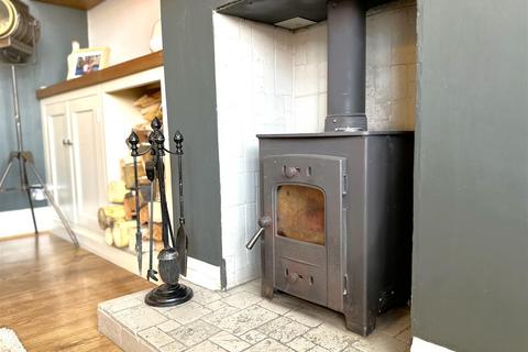 3 bedroom semi-detached house for sale, Bancroft Road, Newark
