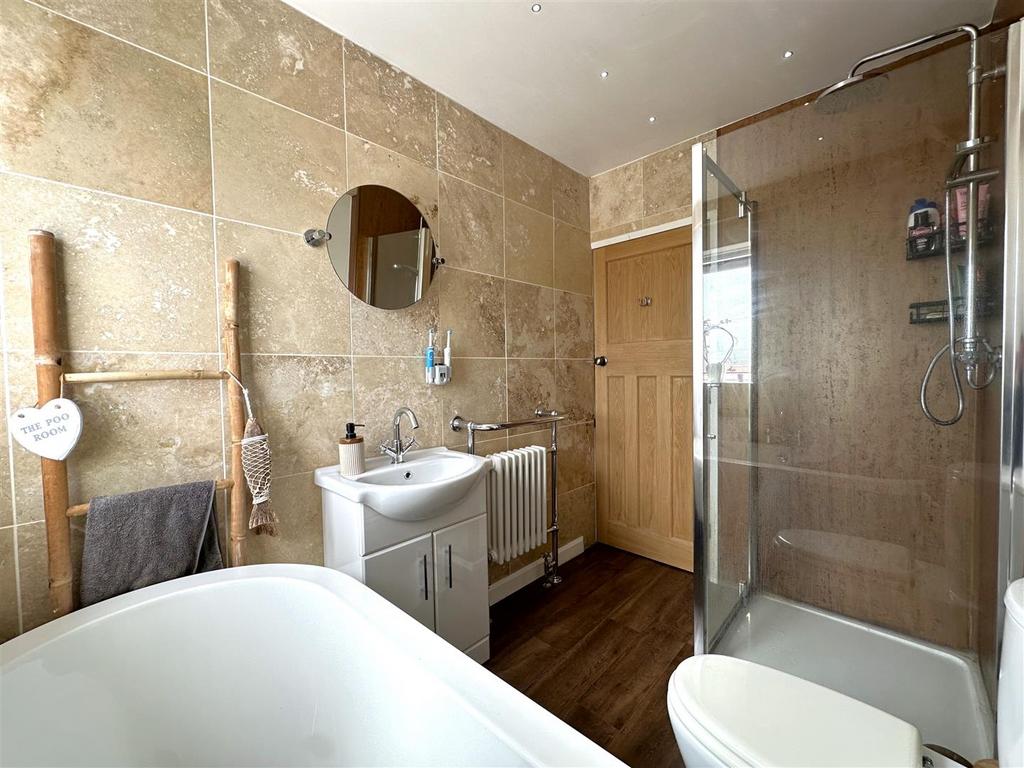 Modern Bathroom 285