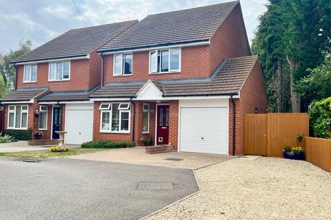 32b Fairacres Road, Didcot, OX11 8QG