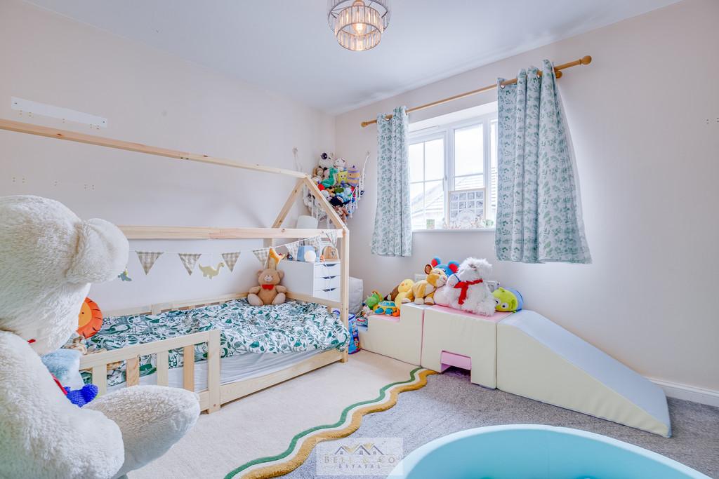 Bedroom 2.3
