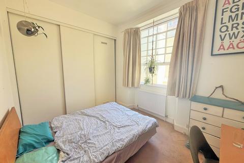 undefined, Regency Square, Brighton, BN1 2FF