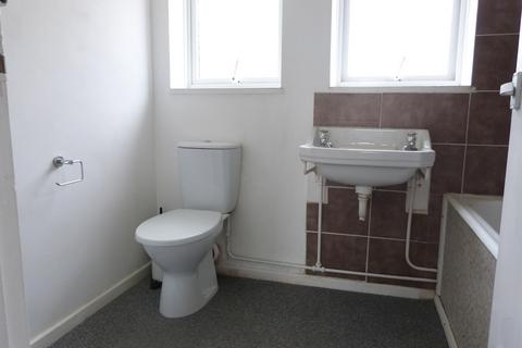 3 bedroom semi-detached house for sale, Grasmere Drive, Worcester