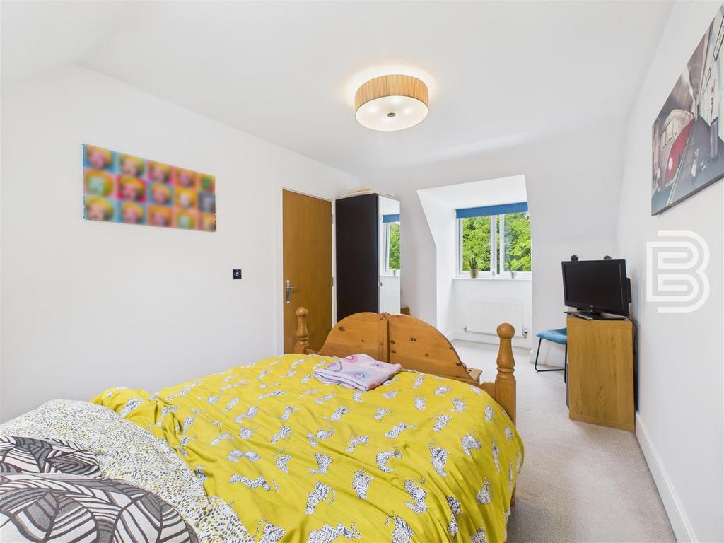 CAM05587 G0-PR0013-STILL037.jpg